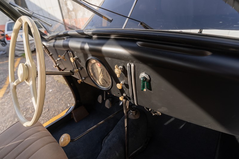 1940 Peugeot 202